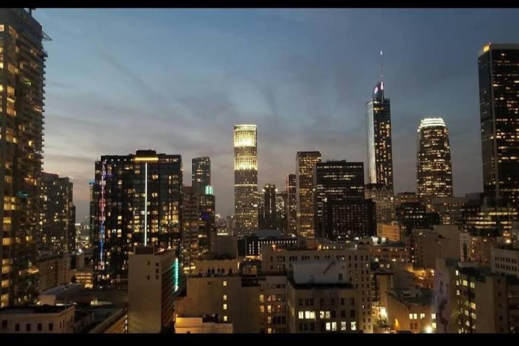Skyline Views 3bed Apt La Live Convntion Centr 11110 Appartamento *